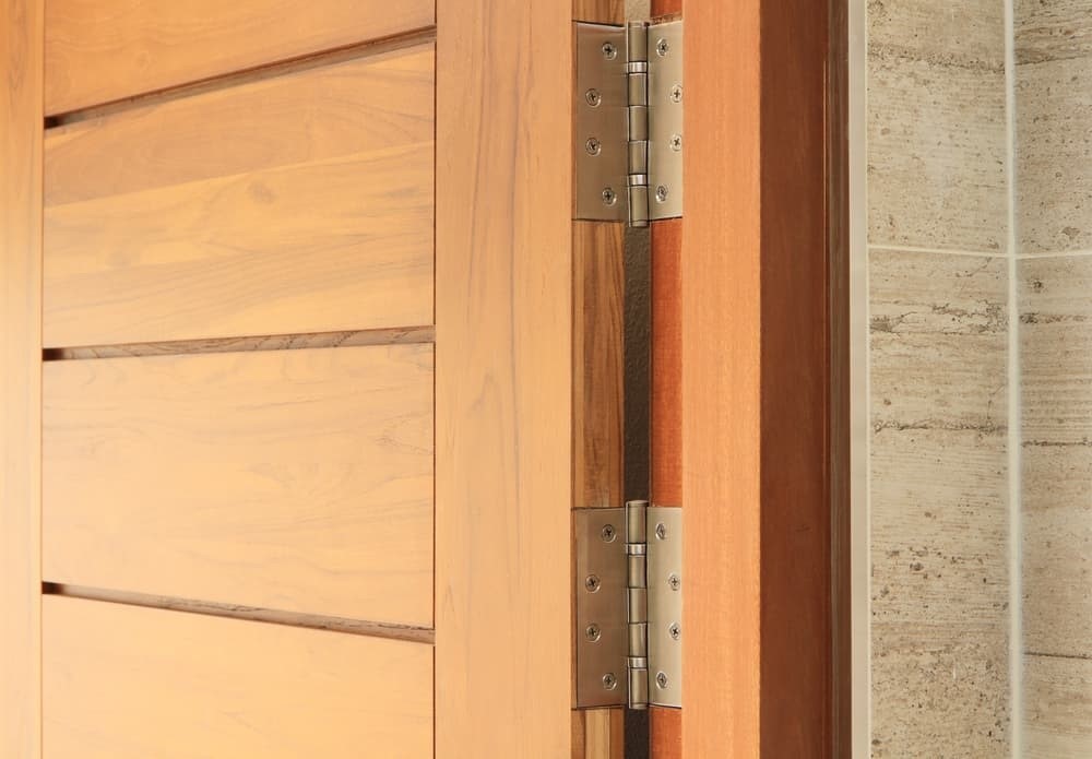 Cómo mantener correctamente las bisagras de tus puertas?